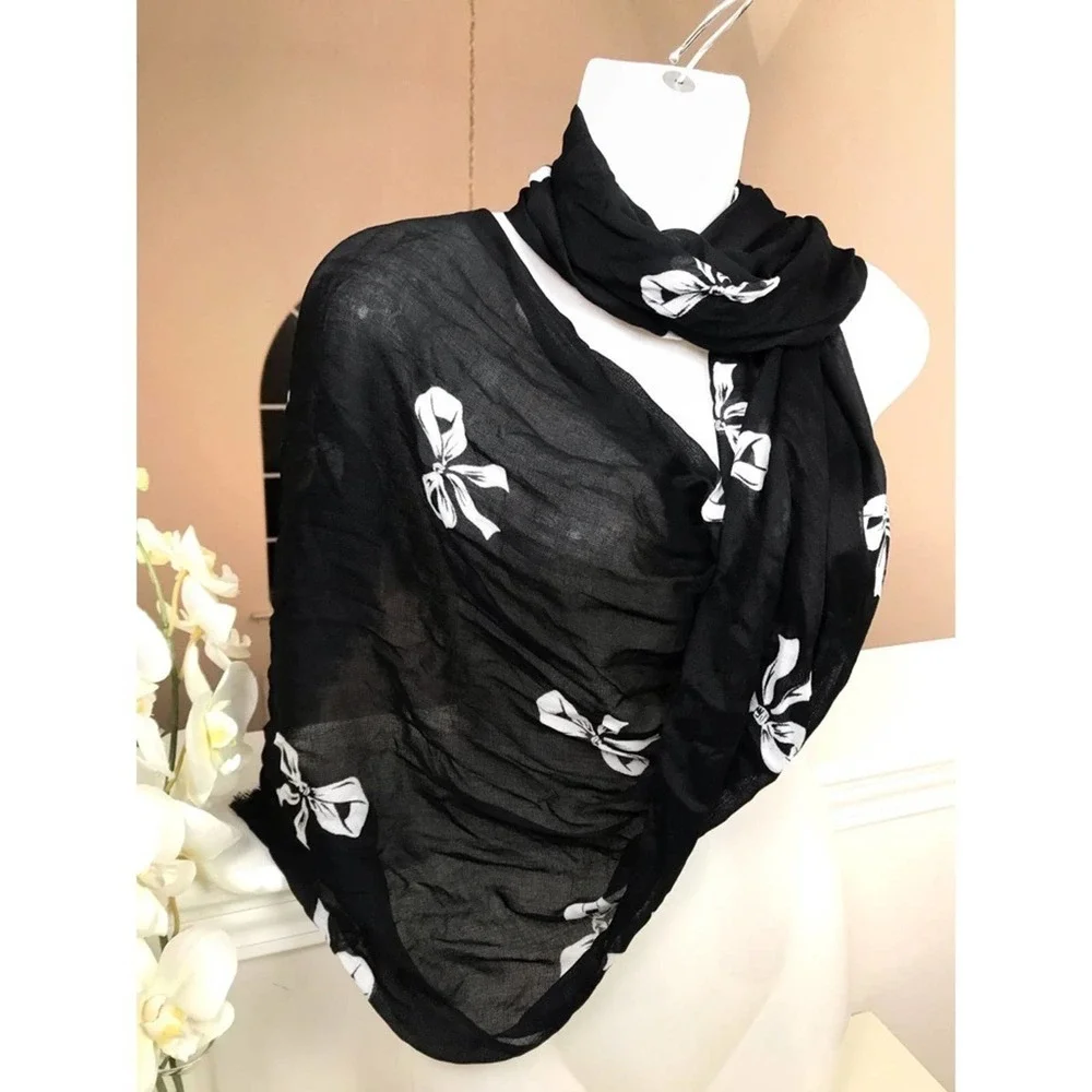 Kate spade black scarf